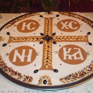 Koliva: the symbolism of the ingredients and how we decorate them