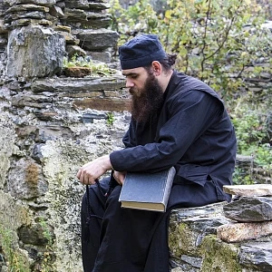 How to Pray with a Prayer Rope - The Origin of Komboskini