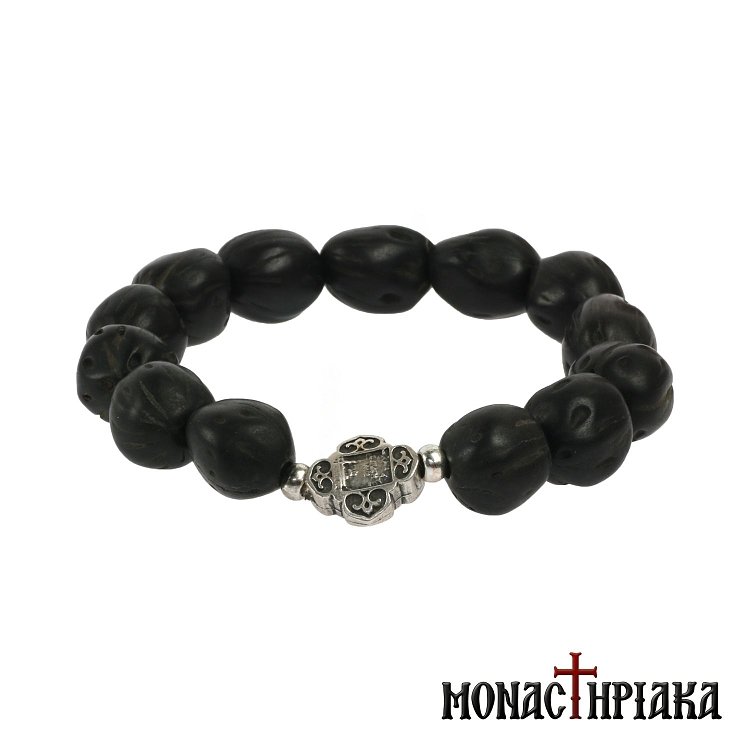 Aromatic Bracelet with Nutmeg Nuts