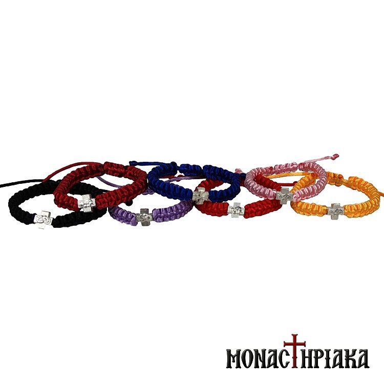 Πλεκτό Βραχιόλι με Σταυρό