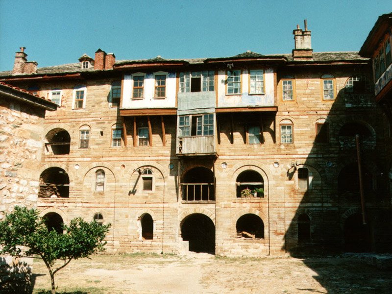 Ιερά Μονή της Μεγίστης Λαύρας