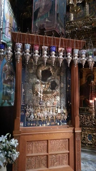 theotokos-portaitissa