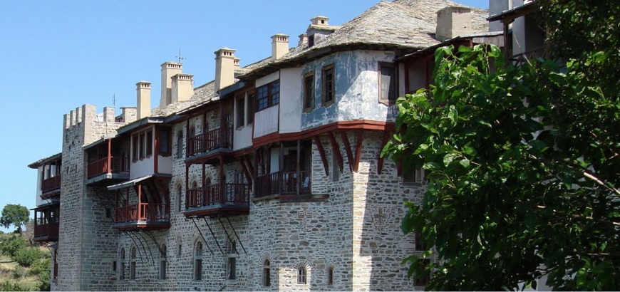 Holy Monastery of Xiropotamou: here is the largest piece of Sacred Wood in the world!