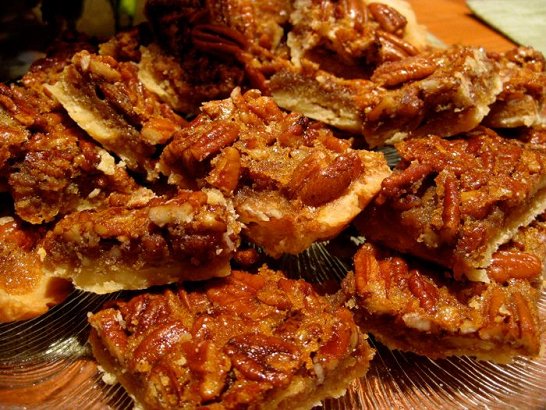 Καρυδόπιτα Αλάδωτη