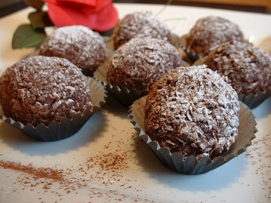 Truffles with Raisins