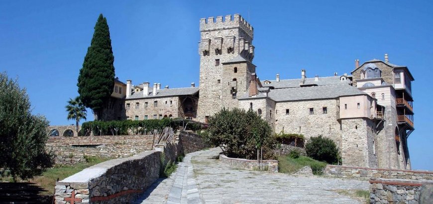 Holy Monastery of Stavronikita: the unique icon of Saint Nikolaos Streidas in the smallest monastery of Mount Athos