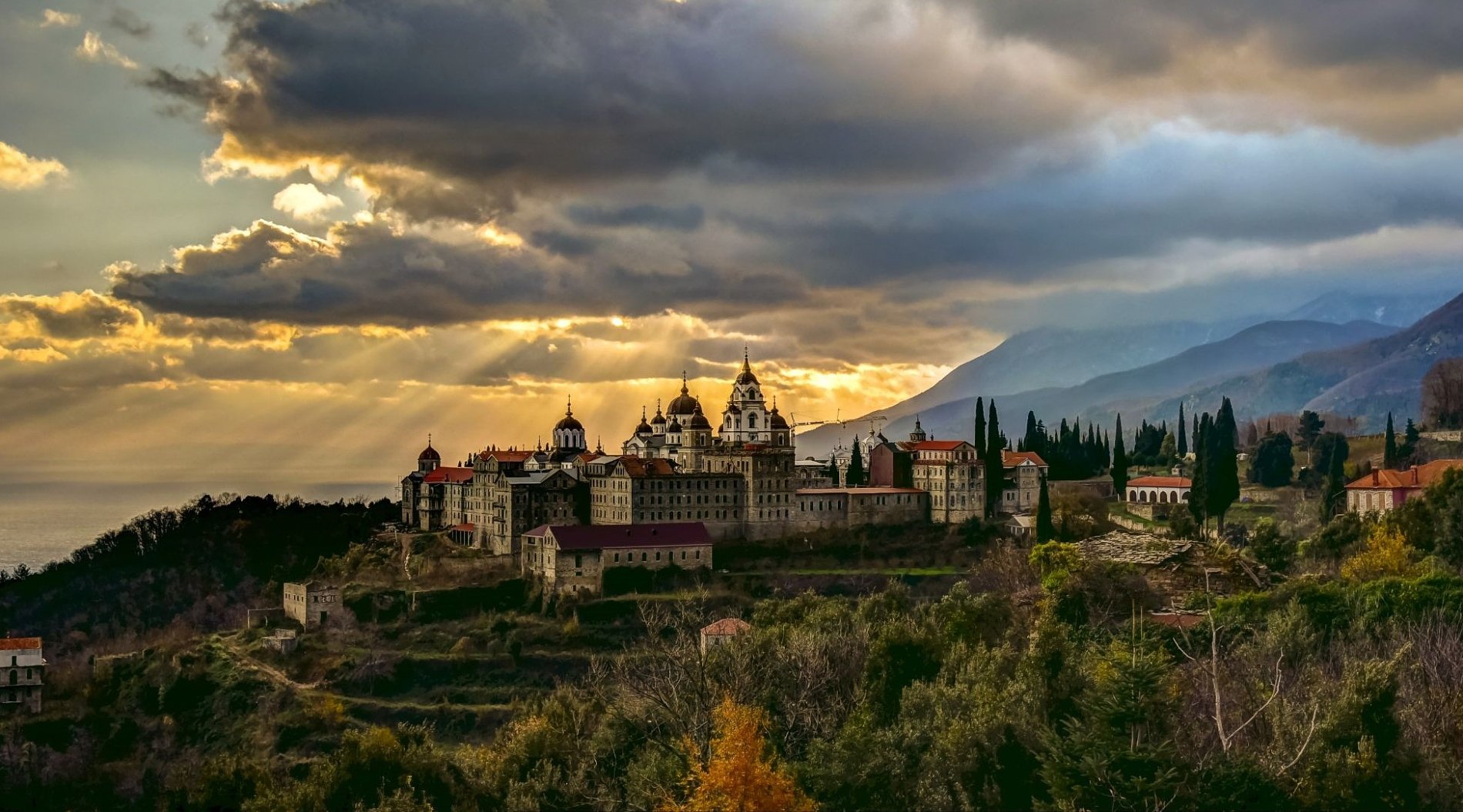 Η σκήτη Αγίου Ανδρέα στο Άγιον Όρος.